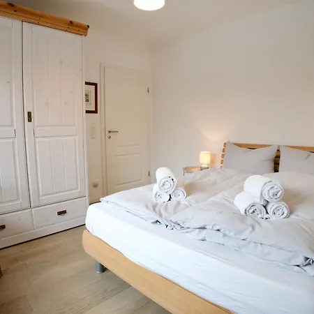 Strandweg-hus Schobuell Casa de Férias *